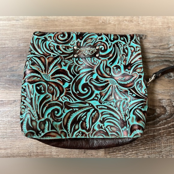 Patricia Nash Leather Tooled Western Fold Over Clutch - Picture 4 of 6